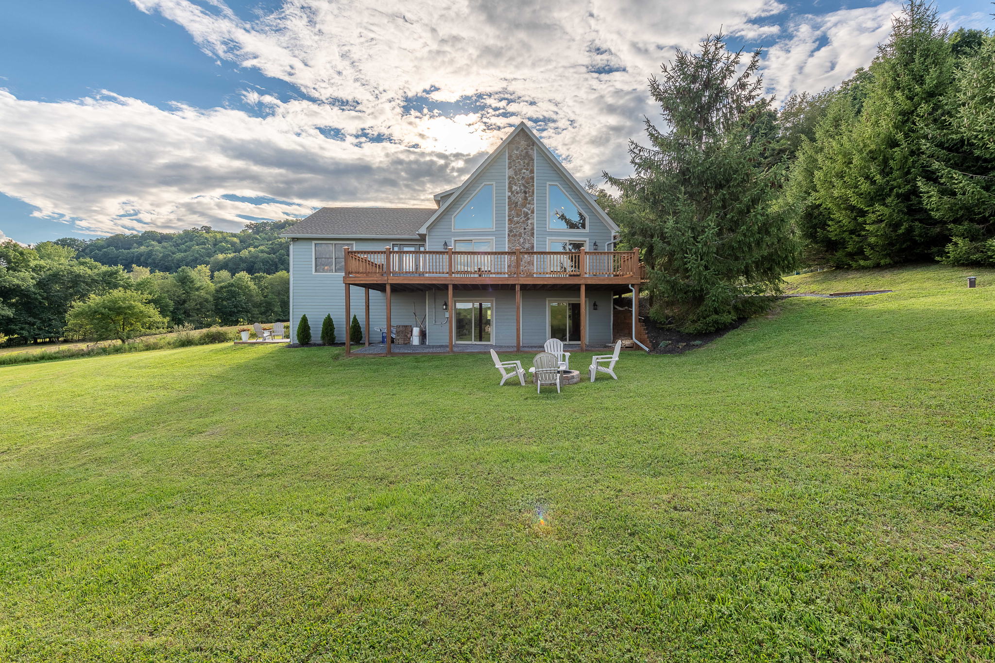 Exterior of 375 Ridge View Court